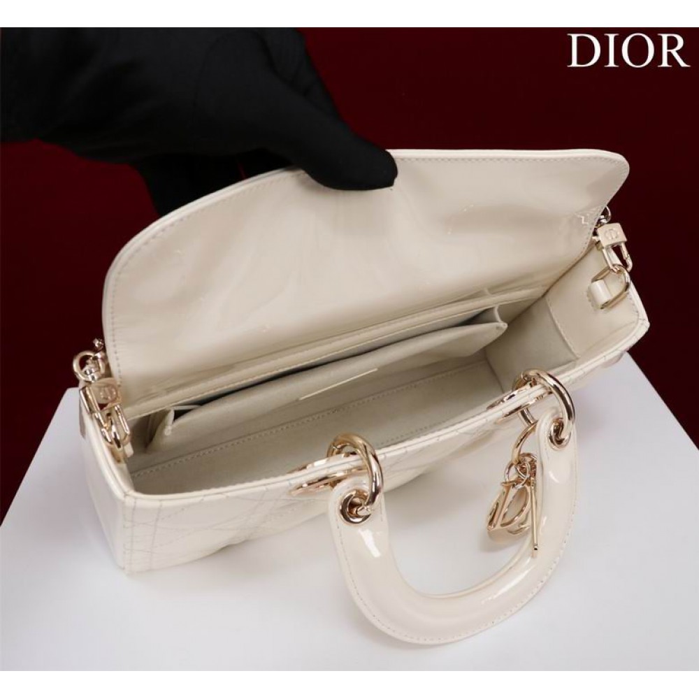 Dior Small Lady D-Joy Bag patent Lambskin 22 x 12 x 6 cm