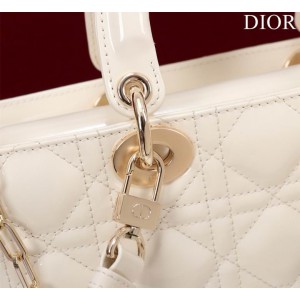 Dior Small Lady D-Joy Bag patent Lambskin 22 x 12 x 6 cm