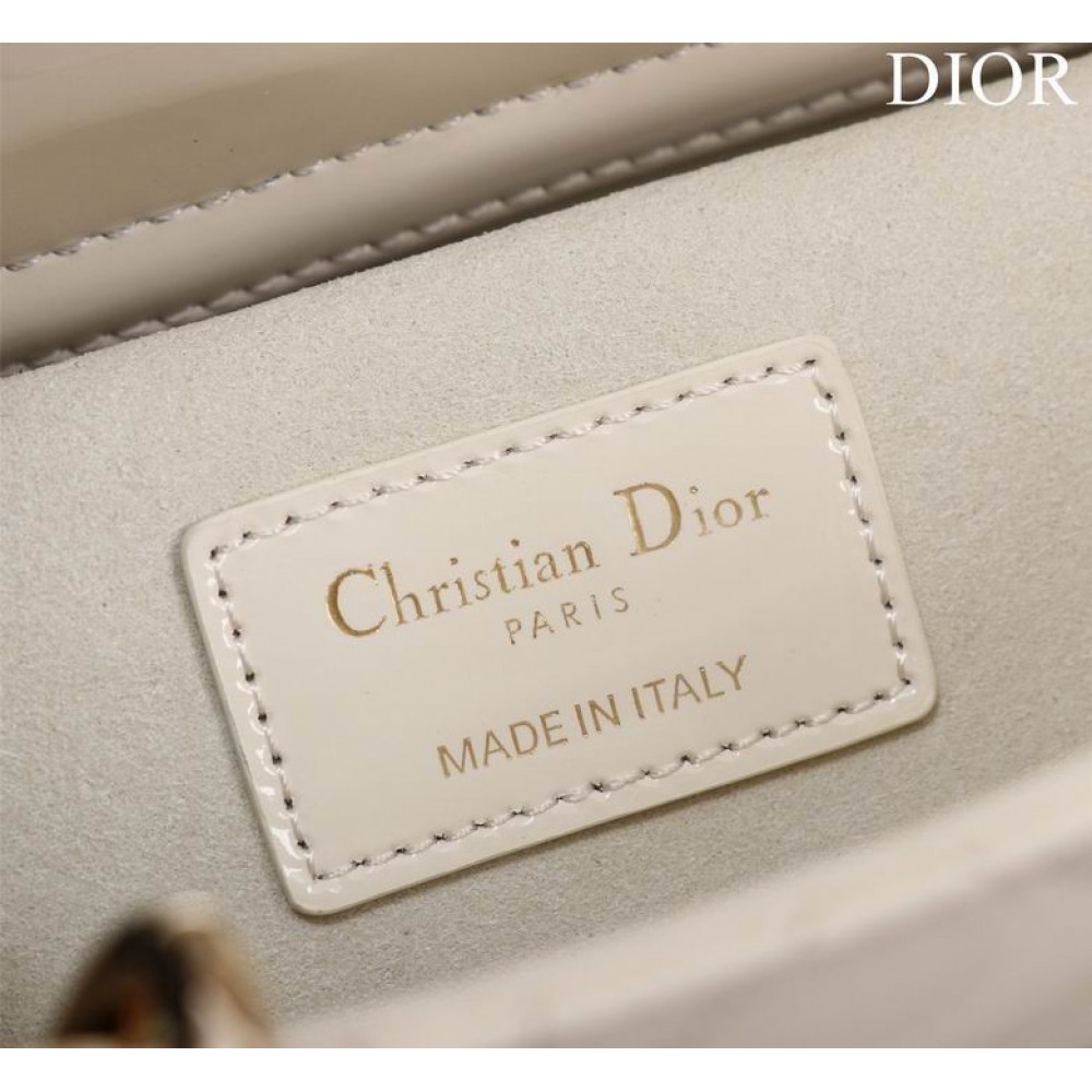Dior Small Lady D-Joy Bag patent Lambskin 22 x 12 x 6 cm