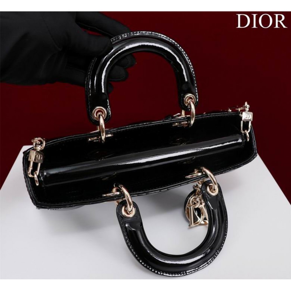 Dior Small Lady D-Joy Bag patent Lambskin 22 x 12 x 6 cm
