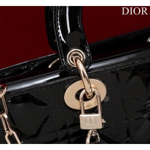 Dior Small Lady D-Joy Bag patent Lambskin 22 x 12 x 6 cm
