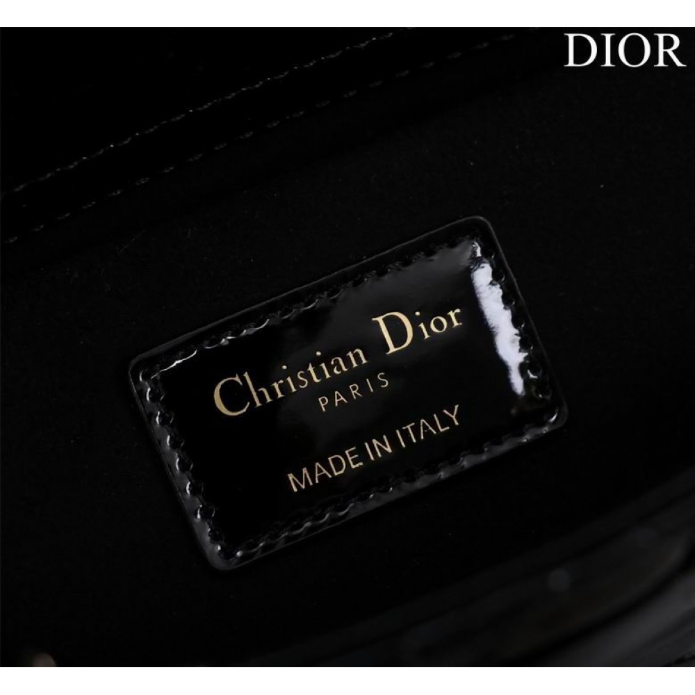 Dior Small Lady D-Joy Bag patent Lambskin 22 x 12 x 6 cm