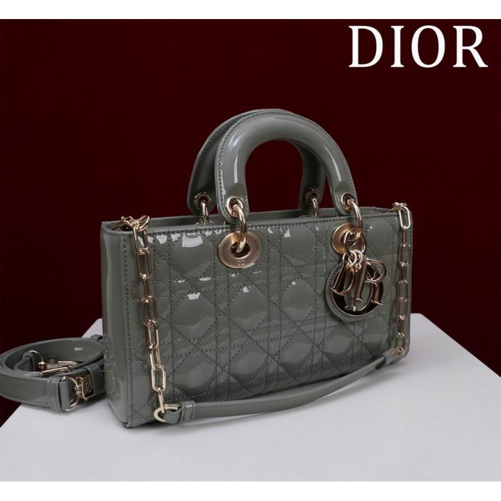 Dior Lady Medium D-Joy Bag patent Lambskin 26 x 13.5 x 5 cm