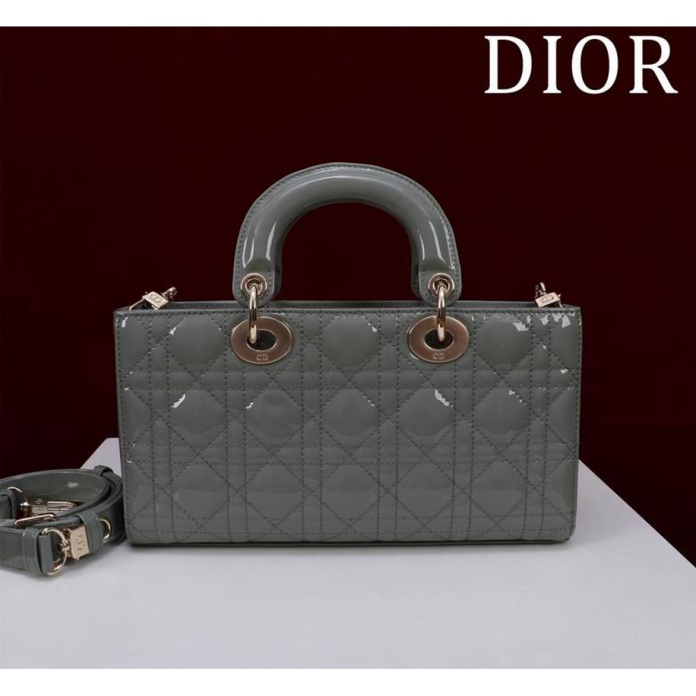 Dior Lady Medium D-Joy Bag patent Lambskin 26 x 13.5 x 5 cm