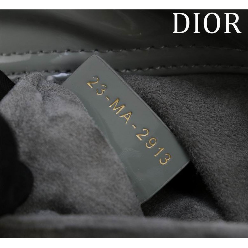 Dior Lady Medium D-Joy Bag patent Lambskin 26 x 13.5 x 5 cm