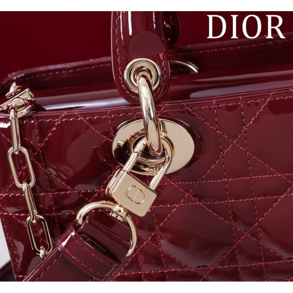 Dior Lady Medium D-Joy Bag patent Lambskin 26 x 13.5 x 5 cm