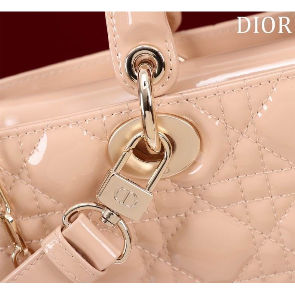 Dior Lady Medium D-Joy Bag patent Lambskin 26 x 13.5 x 5 cm