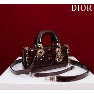 Dior Small Lady D-Joy Bag patent Lambskin 22 x 12 x 6 cm