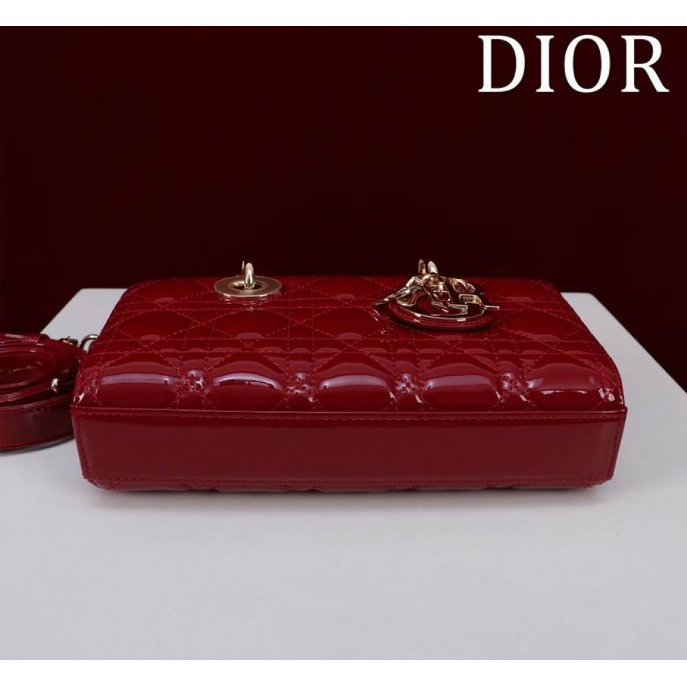 Dior Small Lady D-Joy Bag patent Lambskin 22 x 12 x 6 cm
