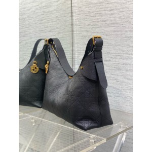 Dior Voyage Flat Macrocannage Grained Calfskin Bags