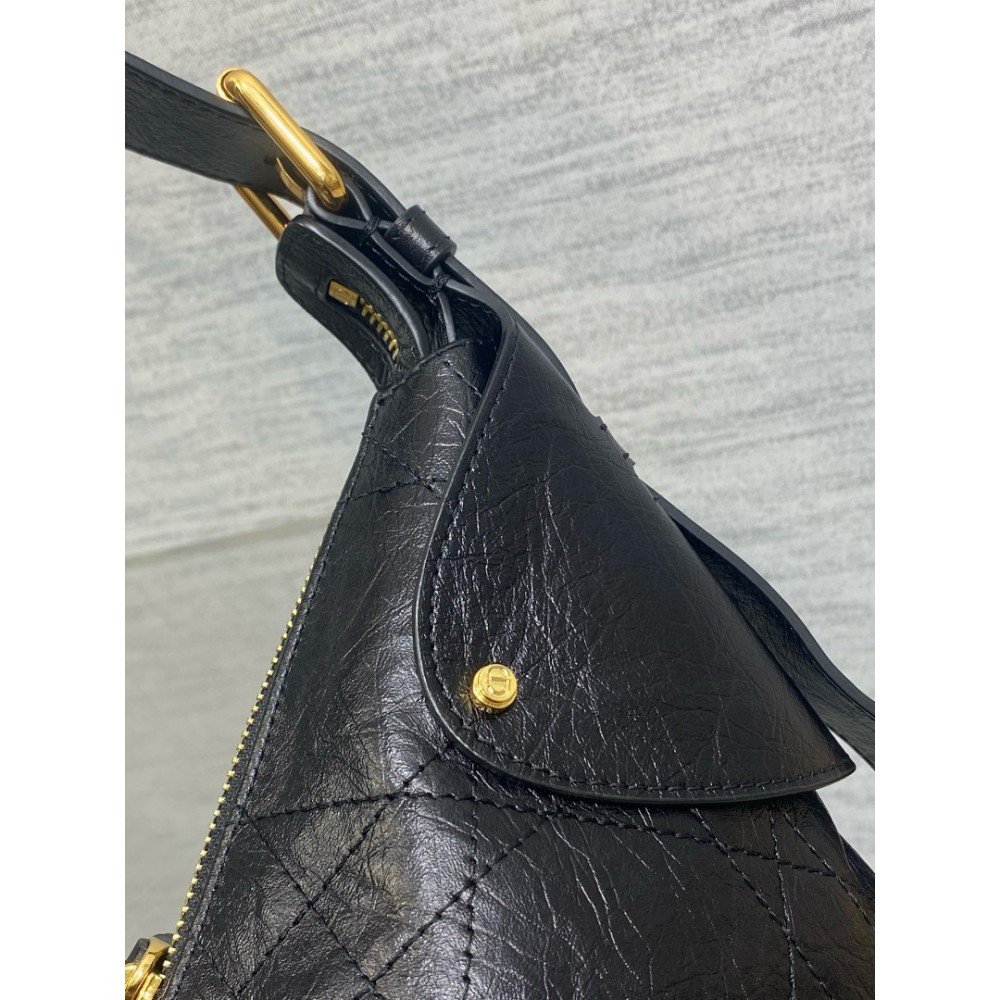 Dior Voyage Flat Macrocannage Grained Calfskin Bags