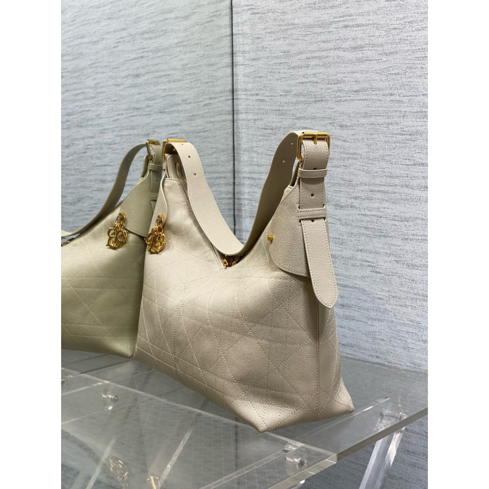 Dior Voyage Flat Macrocannage Grained Calfskin Bags