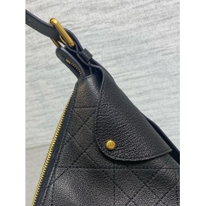 Dior Voyage Flat Macrocannage Grained Calfskin Bags