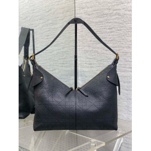 Dior Voyage Flat Macrocannage Grained Calfskin Bags