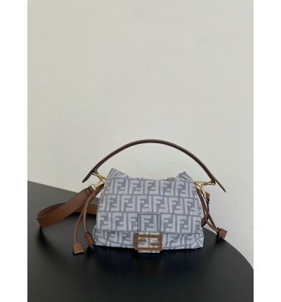 Fendi Mamma Baguette Medium 26.5x18x8.5cm