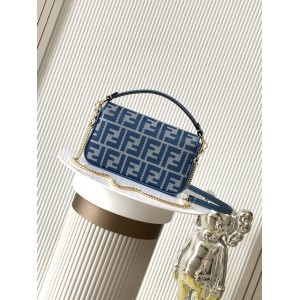 Fendi Baguette 20x13x5cm  Bags