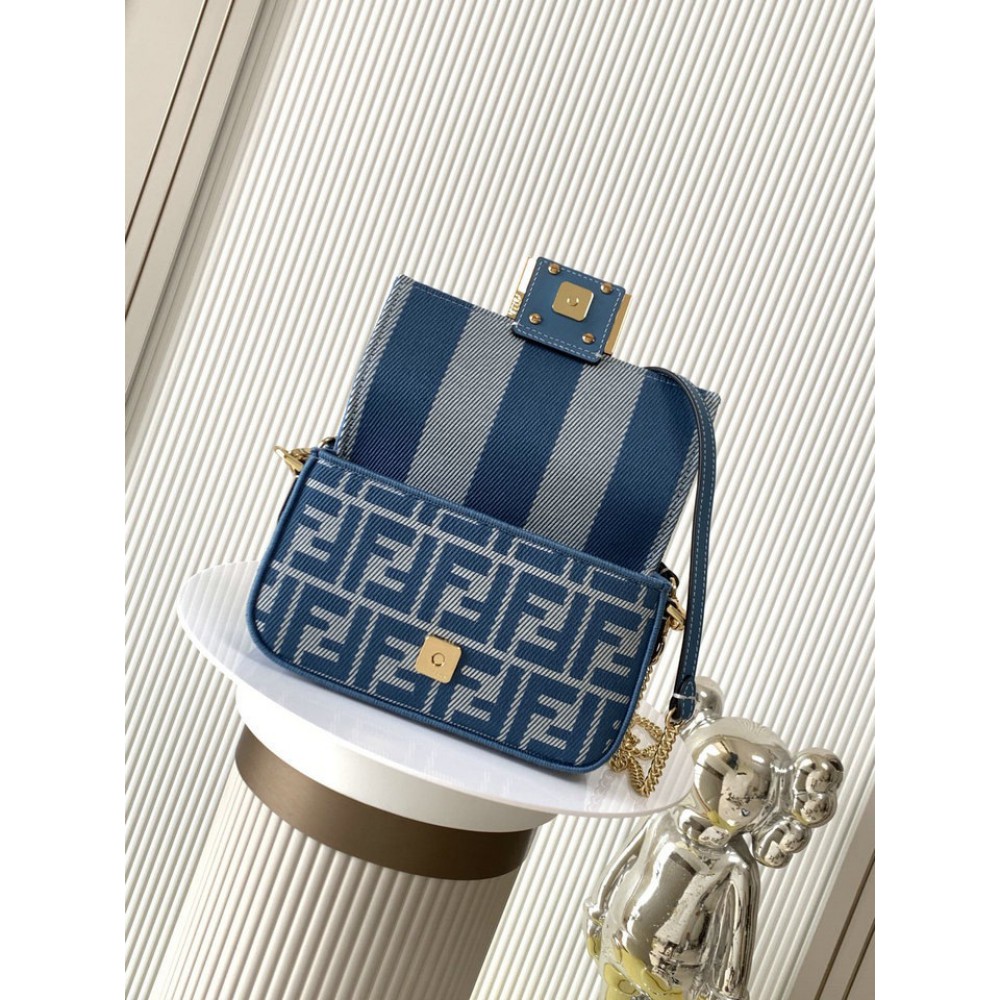 Fendi Baguette 20x13x5cm  Bags