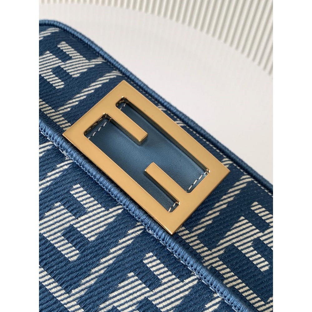 Fendi Baguette 20x13x5cm  Bags