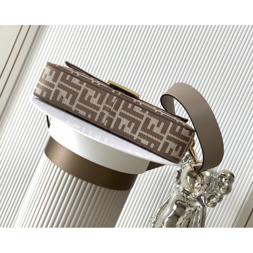 Fendi baguette 27x6x15cm Bags