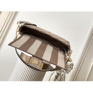 Fendi baguette 27x6x15cm Bags