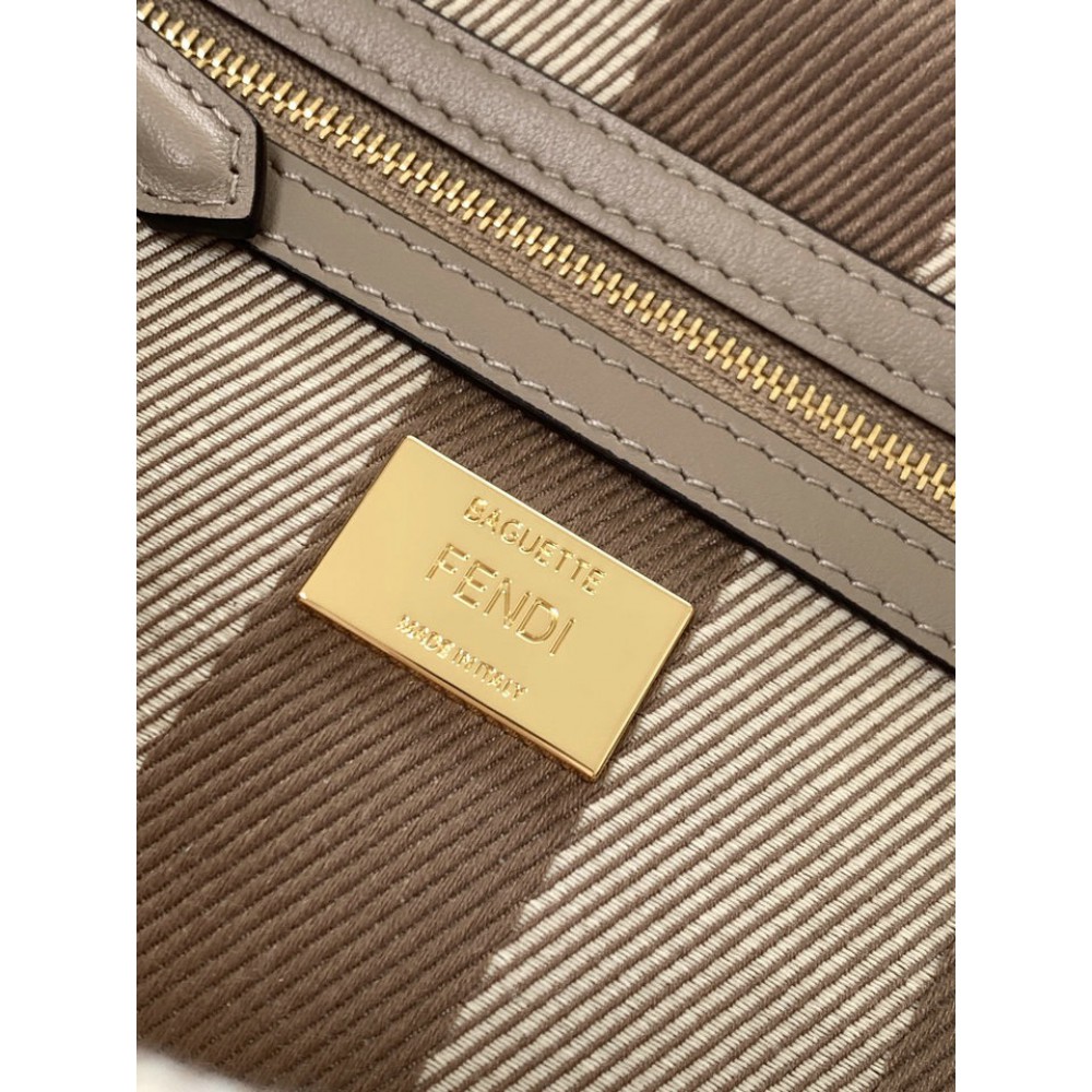 Fendi baguette 27x6x15cm Bags