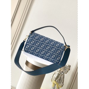 Fendi baguette 27x6x15cm Bags