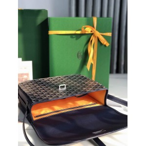 Goyard Belvédère MM bag 29x23x9cm Bags