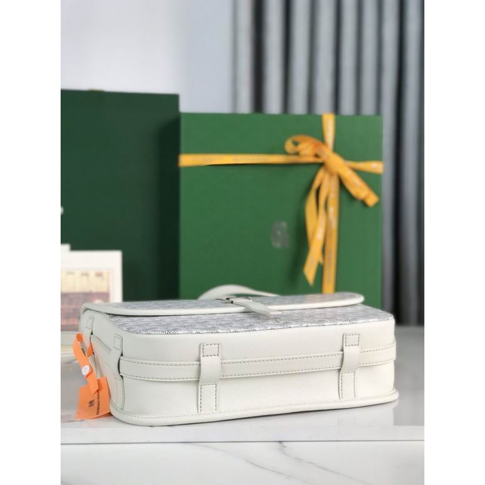 Goyard Belvédère MM bag 29x23x9cm Bags