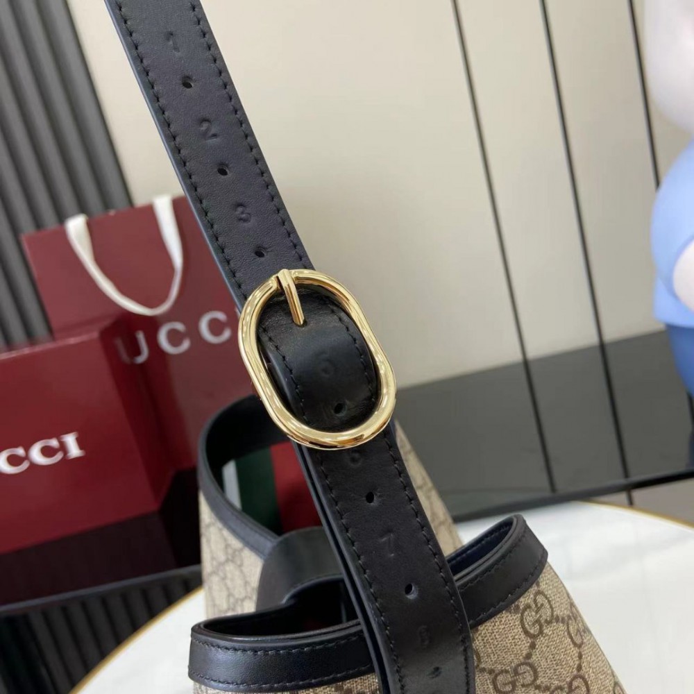 Gucci padlock medium shoulder bag 839021 29x23.5x16cm Bags