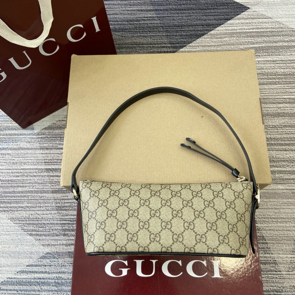 Gucci emblem small shoulder bag 847281 22x10.5x9cm Bags