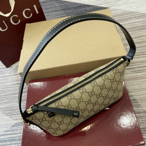 Gucci emblem small shoulder bag 847281 22x10.5x9cm Bags