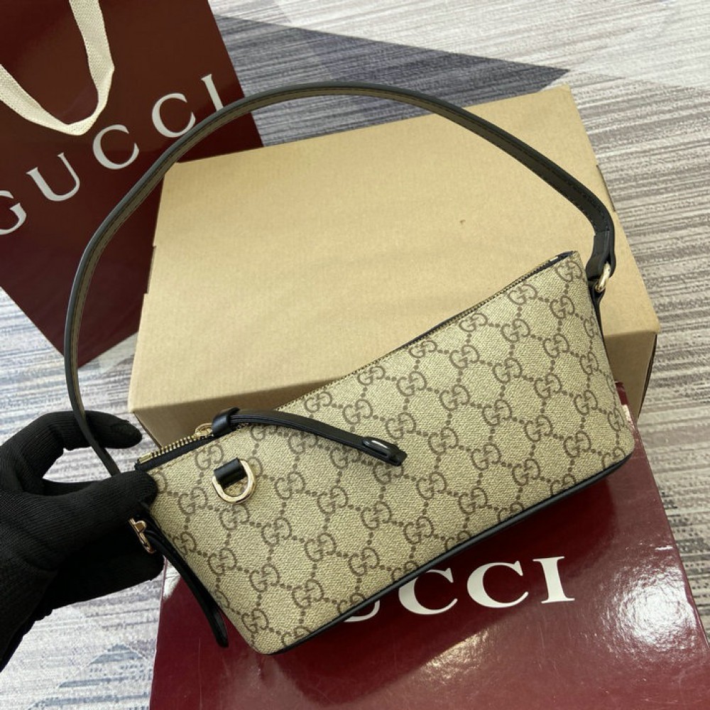 Gucci emblem small shoulder bag 847281 22x10.5x9cm Bags