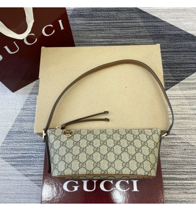 Gucci emblem small shoulder bag 847281 22x10.5x9cm