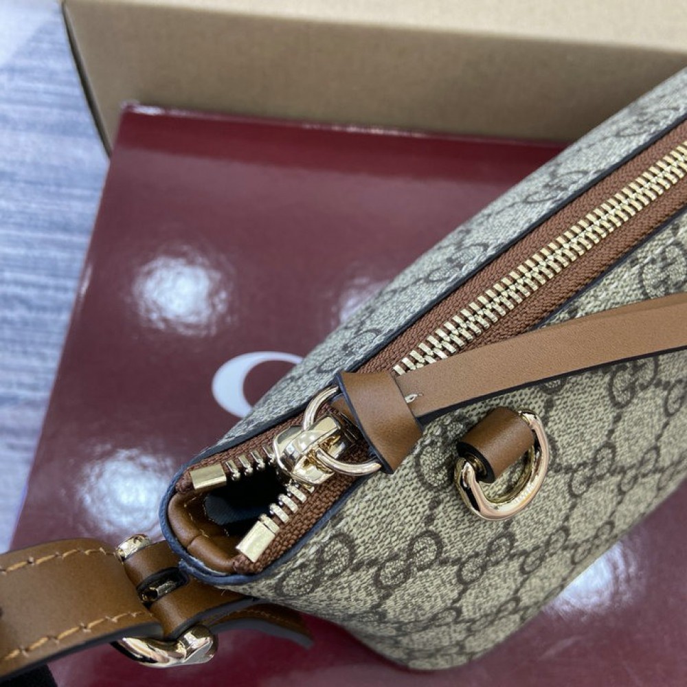 Gucci emblem small shoulder bag 847281 22x10.5x9cm Bags