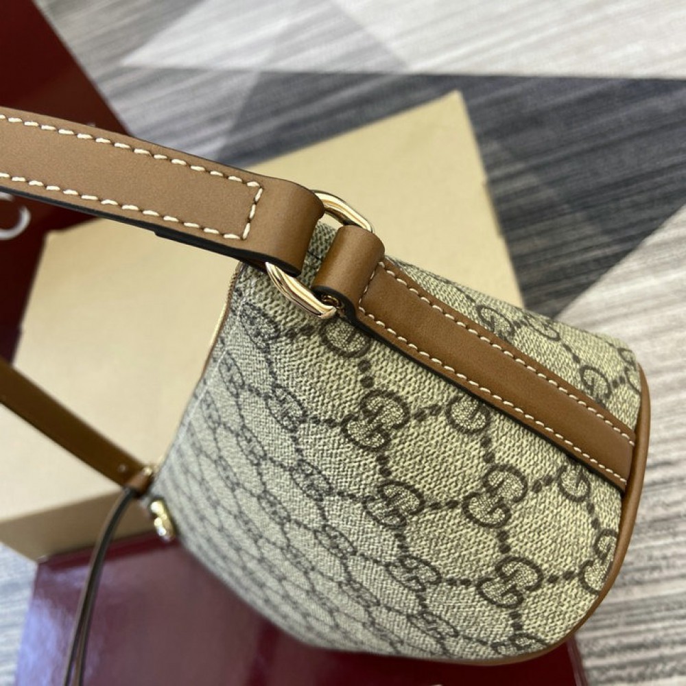 Gucci emblem small shoulder bag 847281 22x10.5x9cm Bags