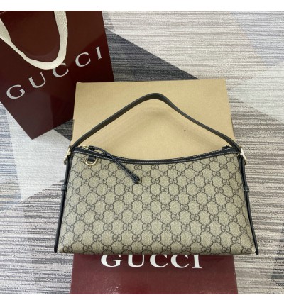 Gucci emblem medium shoulder bag 847449 30x19x11cm