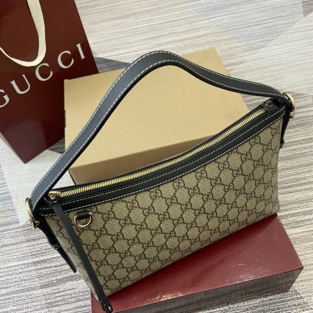 Gucci emblem medium shoulder bag 847449 30x19x11cm Bags