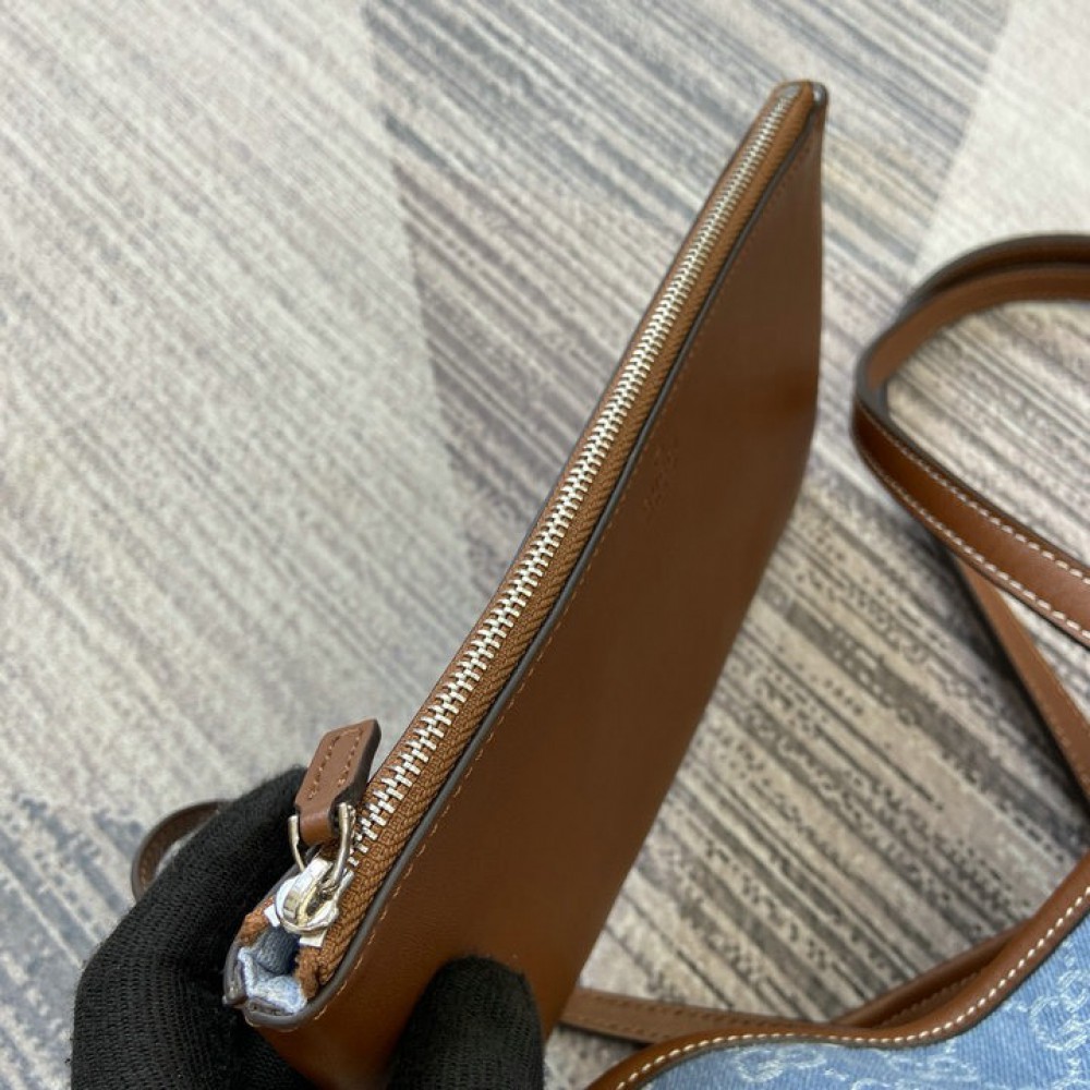 Gucci Totissima large tote bag denim Bags