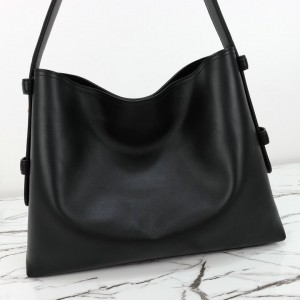 Gucci Beatrix medium tote bag 850926  Bags