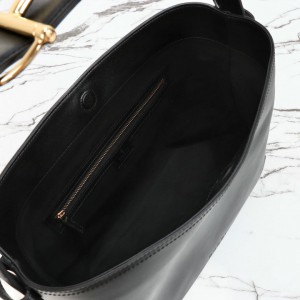 Gucci Beatrix medium tote bag 850926  Bags