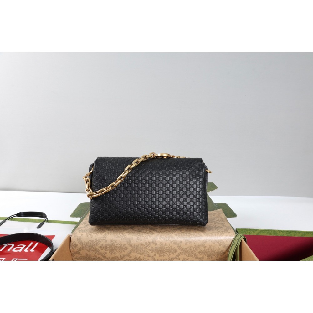 Gucci Medium shoulder bag with chain 857622 Bags