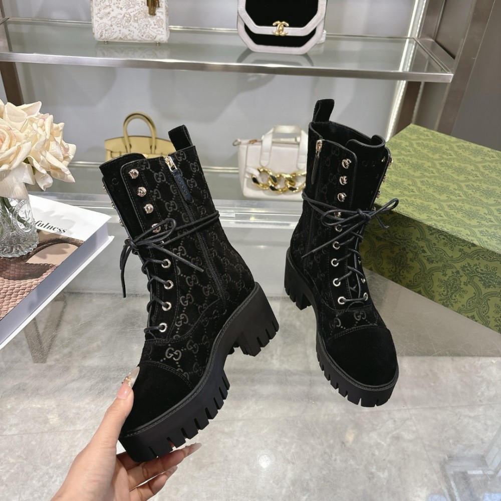 Gucci heeled boots suede Shoes