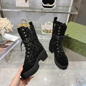 Gucci heeled boots suede Shoes