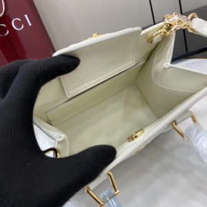 Gucci Gucci diana small tote bag 832936 20x16x10cm