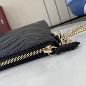 Gucci Marmont pochette with chain 837742 21x15x3.5cm Bags
