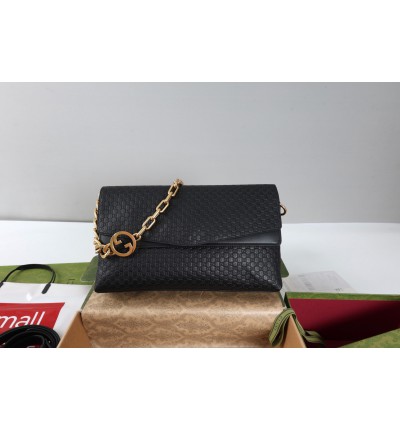 Gucci Large shoulder bag with chain 857362 