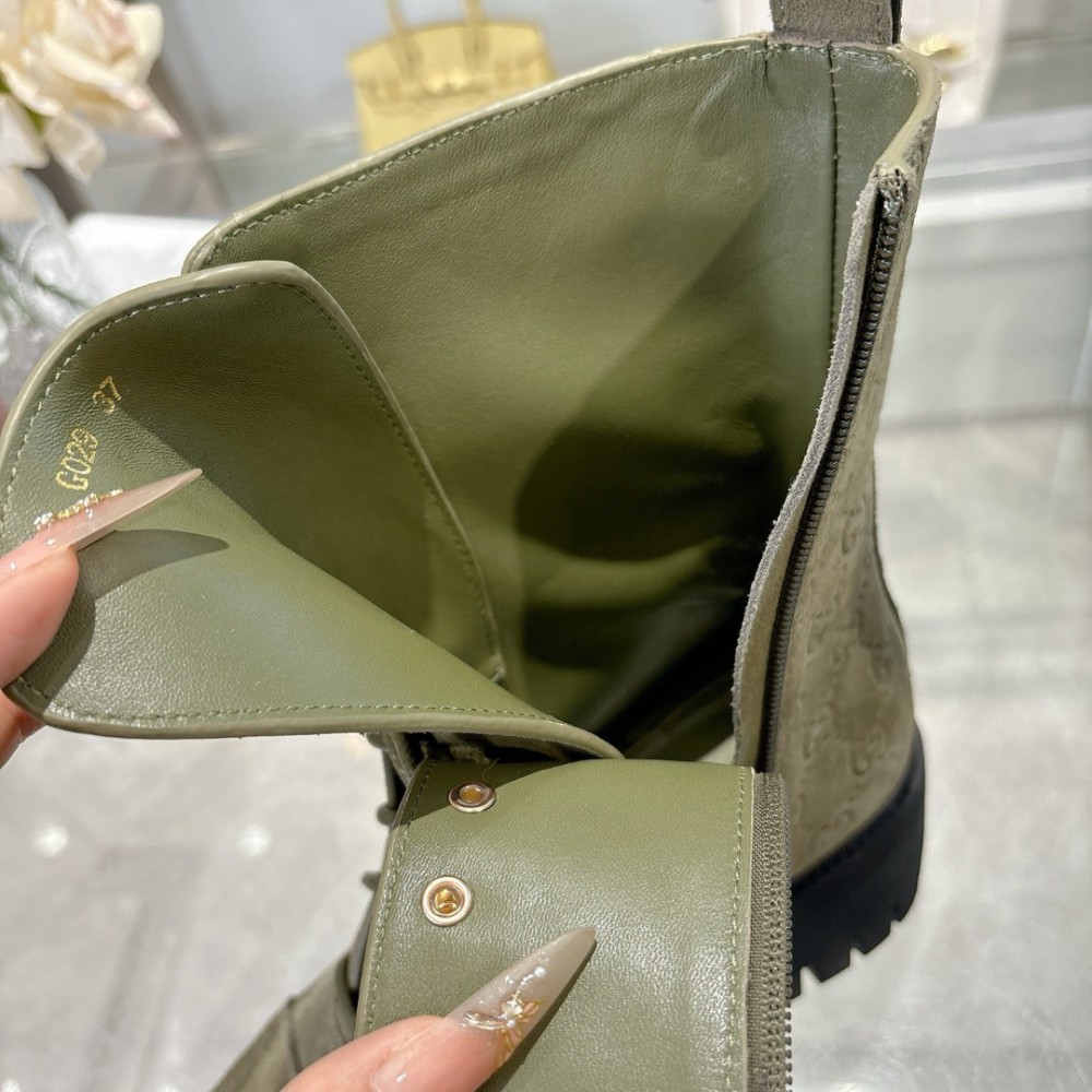 Gucci heeled boots suede Shoes