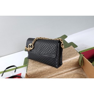 Gucci Medium shoulder bag with chain 857622 Bags