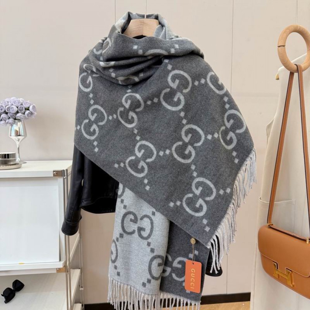 Gucci scarf  70x180cm Accesories