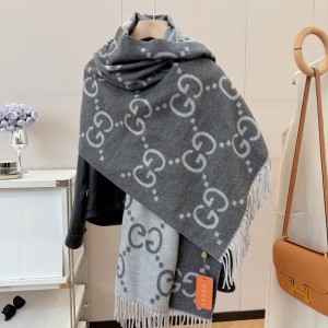 Gucci scarf  70x180cm Accesories